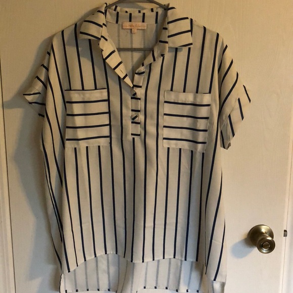 Short sleeve Long torso Top - Picture 2 of 4